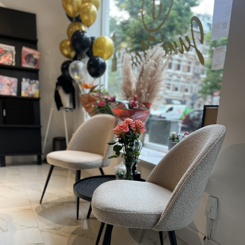 Luxury nail salon interior in Amsterdam specialized in BIAB nails